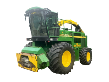 John Deere 6750